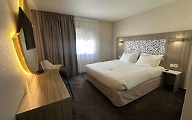Ibis Styles Lyon Gorge De Loup Saphir
